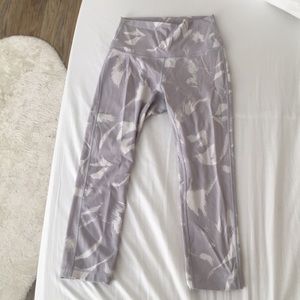 Lululemon cropped legging